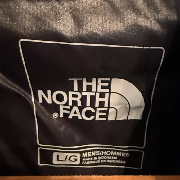 The North Face Men's Size L Quilted Black Puffer Jacket - Picture 2 of 7